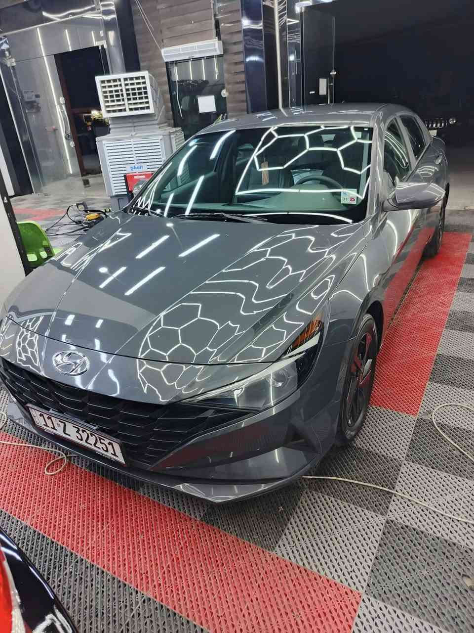 سلام عليكم 
النترا امريكي 2023 هايبرد رقم بغداد رقم جديد 
سياره جديد حادثها قبق جنطه بدون تبديل صبغ فقط لمكان لموضح  فقط  
فحص شرط 
مواصفات بلو
بصمه بيبان اناره ابواب 
تشغيل عن بعد بصمه تشغيل 
دخول ذكي
DRIVE MODE
3 وضعيات قياده 
نورمال وسبورت وسمارت
هاند بريك بصمه  
AUTO HOLD
شاشه تدعم كار بلي 
رادار امامي 
رادار جانبي 
تحديد سرعه 
تحديد مسار 
قياده ذاتيه 
صندوك ذكي 
لد امامي 
لد خلفي
تدفئه كشنات امامي  
كامره خلفيه 360
بدون ايرباك
(ملاحظه بيها حالوب المطره الفاتت) 

حادثها موضوح بل صور بجم كبس 
 ماشيه 24 الف
رقم بغداد بأسمي تحويل ثاني يوم 
سعر 157العنوان بغداد  الدورة 
***********
