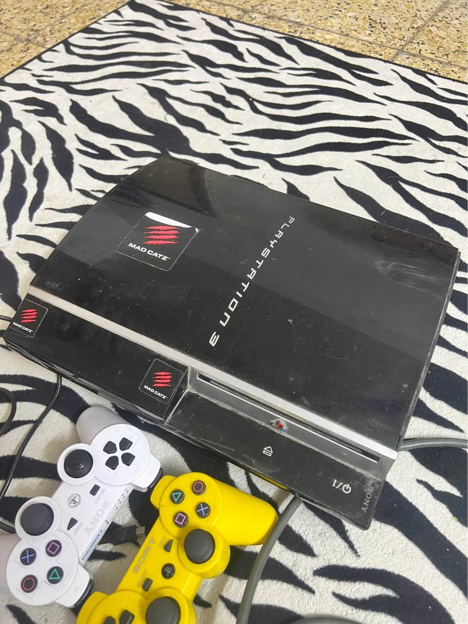 السلام عليكم
بلي ثري چــآن متروك قــبل اسبوع وديته حطتيلة اللعاب 
واجيت هَــسة اشغل يلمض الكلوب وميشتغل امانة اللّٰـه مــآعرف شبي بس چــآن شغال واللّٰـه !
ابيعة فحم ب٨٥ مع الملحقات الي ويا وتوصيل موجود لكل بغداد بغداد, العراق


**إذا كنت صاحب هذا الإعلان وتريد حذفه لأي سبب، رجاءا أرسل رسالة إلى الدعم الفني**