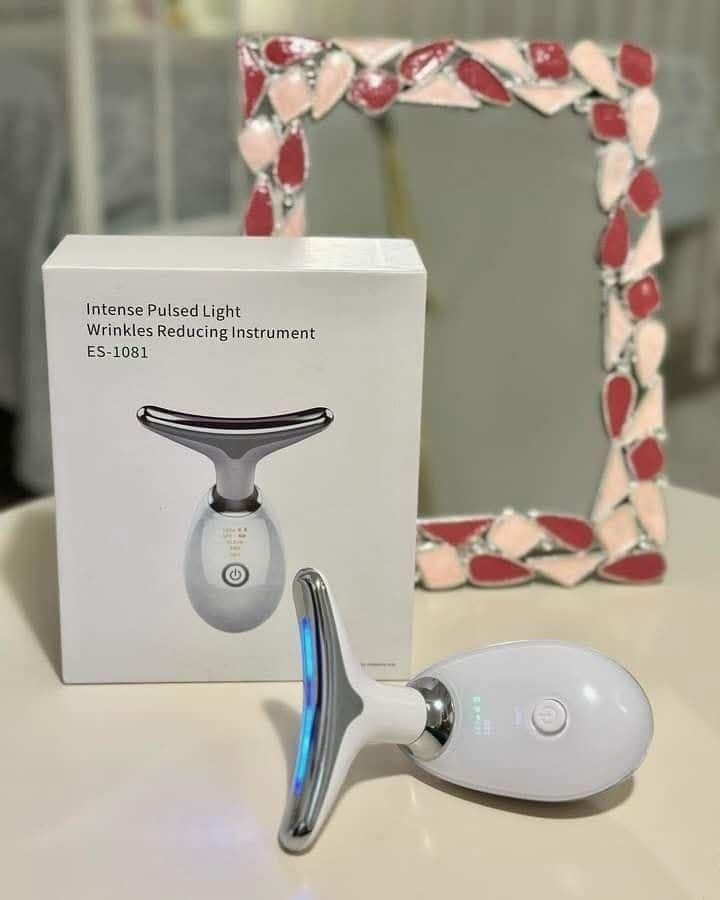 ⁨ ✨ جهاز تكساس لشد الوجه والرقبة ✨
شد فوري + تقليل التجاعيد والخطوط 👌
ينطي نضارة ويصغّر المسام ويعالج الحبوب
🔹 7 أوضاع للعناية بالبشرة
🔹 يُستخدم ويا الكريم لامتصاص أسرع
💡 الأضواء:
❤ أحمر : يقلل التجاعيد ويعطي إشراقة
💙 أزرق : يشد البشرة ويقلل المسام والحبوب
💚 أخضر : ينشّط الدورة الدموية

توجد توصيل لجميع المحافظات العراق 🇮🇶🚚🚕للحجز والاستفسار يرجى التواصل عبر الخاص 📩💌توجد لدينا عروض خاصة وخصومات وهدايا 🎁😍⁩


**إذا كنت صاحب هذا الإعلان وتريد حذفه لأي سبب، رجاءا أرسل رسالة إلى الدعم الفني**