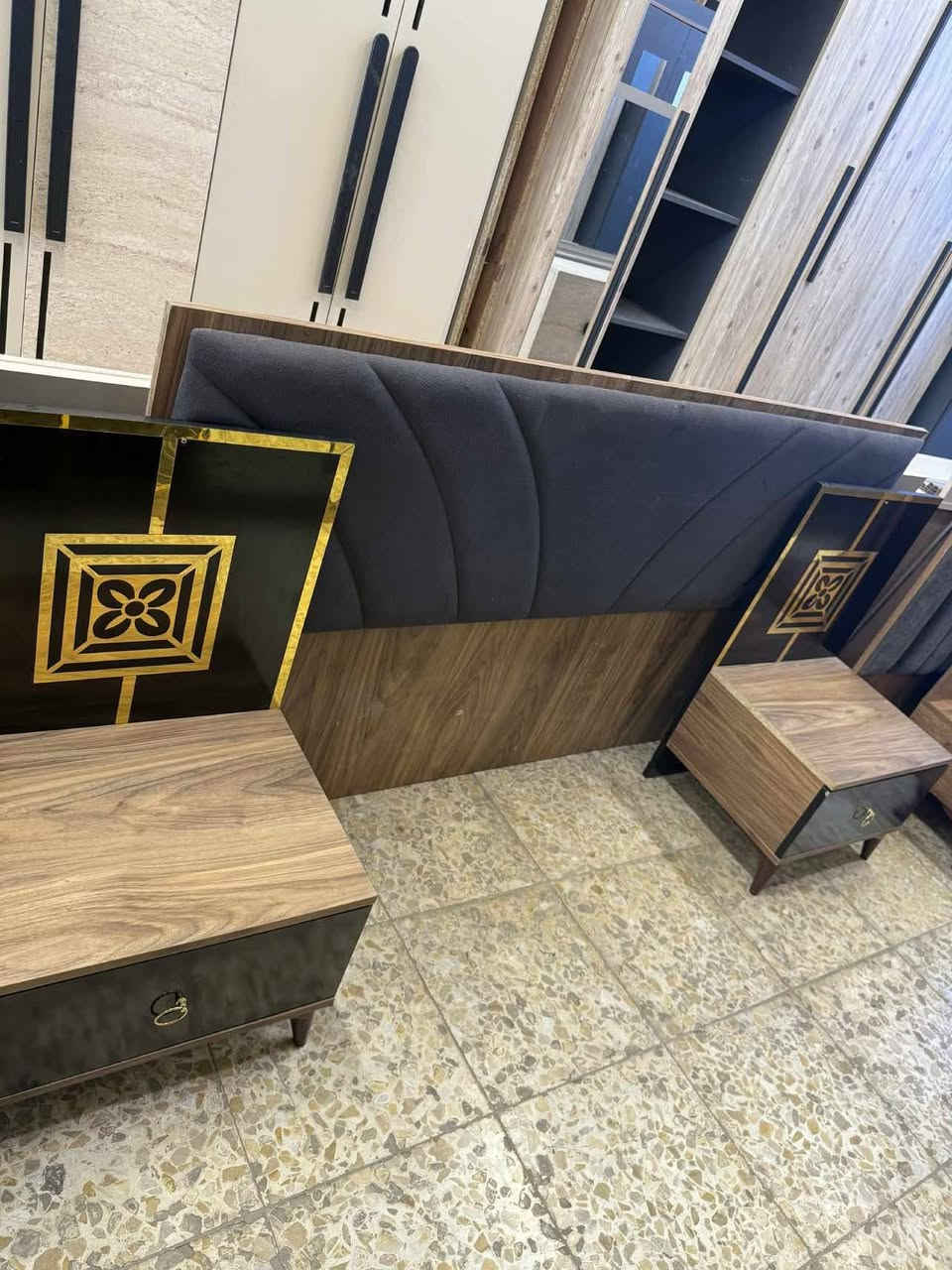عروووض اليوم فقط سعر مناسب مع شد ونقل داخل بغداد مجاني محافظات بكروه لحكووو🤩***********
