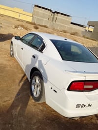 شباب جارجر 2011للبيع بيه باببين صبغ وبنيد 07726597531السعر135