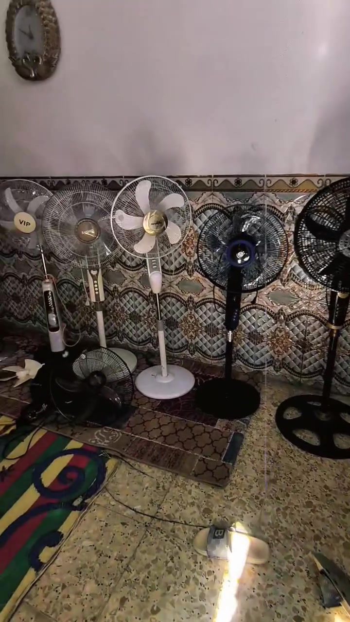 مراوح شغاله للبيع كلمن وسعرها 
الجداريهه على 15 
الرضيه على 25


**إذا كنت صاحب هذا الإعلان وتريد حذفه لأي سبب، رجاءا أرسل رسالة إلى الدعم الفني**