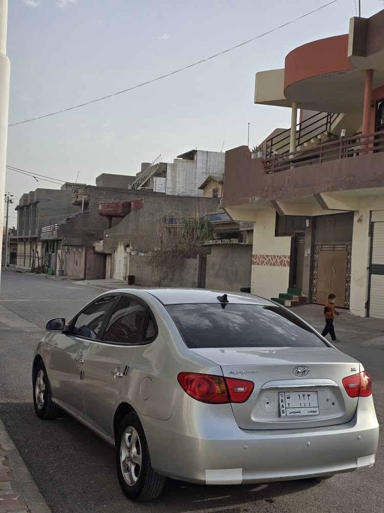 بە ناوی خوای گەورە
ئاڤانتی ٢٠٠٩

سەیارەکە بڕاوەی دوبەیە سەیارەکی جوان و بێ مەسروفە تەبریت لەمس، ئاوێنە شەفت، سوکان ڤۆلیوم، سەقفی بە شەرت بۆیاغی نییە، بەس سڵاید نییە، پشت و پێشی کەپس

نرخ: ٥٣ گەڵا

شوێن: چوارقورنە

***********

*********** السليمانية, العراق
