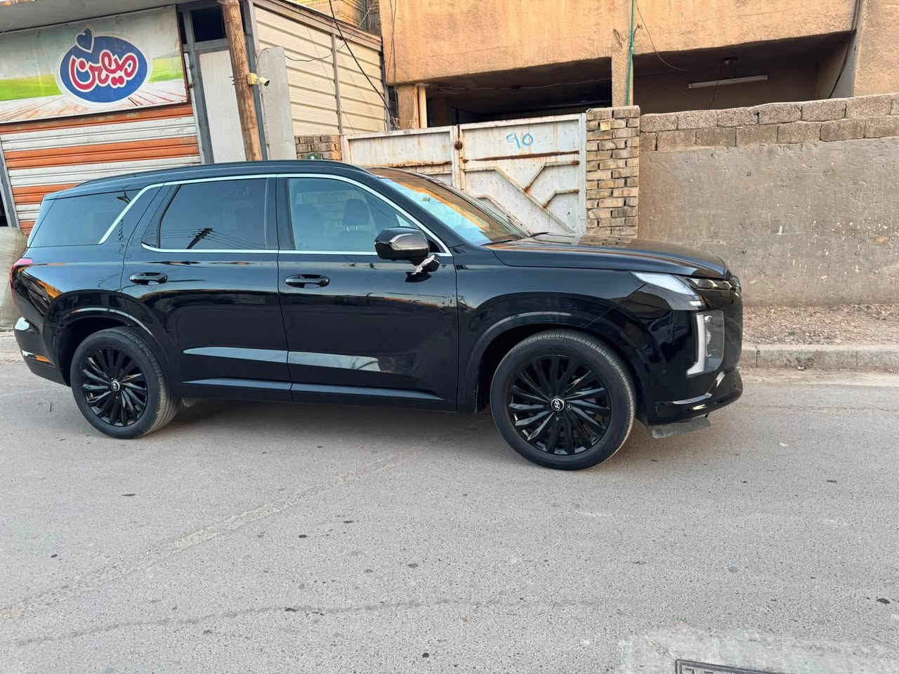 بلسايد موديل 2024 كالكرافي اعله فئه 

نايت ادشن  ماشيه ٣ الف يعني زيرو دخول جديد   حادثه جاملق فقط 
بدون يرباك  

 وصور الحادث موجوده بلمنشور
بدون رقم 
مكاني. بغداد  حي النصر 
السعر ٢٩٥    رقم ***********
