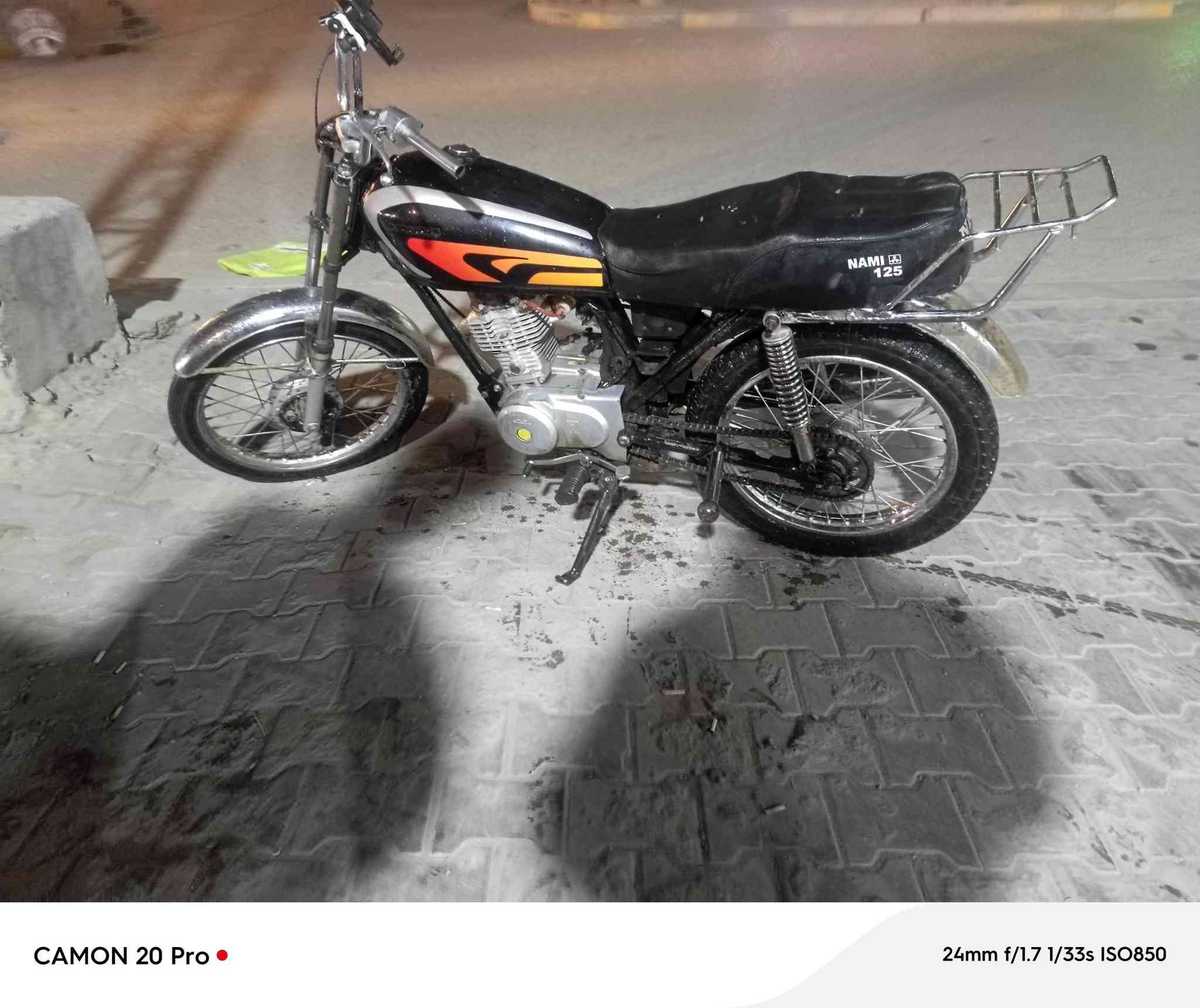 السلام عليكم دراجه للبيع ضايعات اوراقهه نامه سعر 350وبيهه مجال قليل مكلف بل نشر رقم ***********
