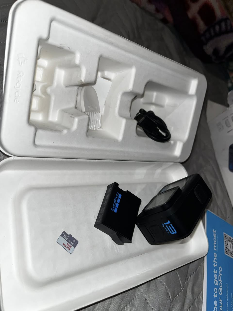 سلام عليكم كوبرا 13 استعمال قليل وياها رام 64 اصلي مالته وياها جنطه ملحقات كامله وعصه الصليه وشاحنته سعر 450 نهايته محتاج وريد البيع كاكوه افضل فئه بلكوبرا رقم متواجد *********** مكاني بصرة
