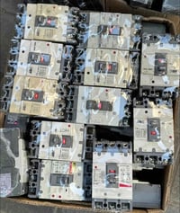 قاطع ثلاثي • حجم وسط • كوري أصلي