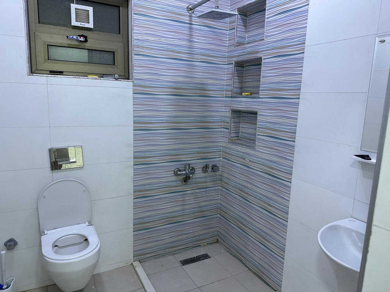 💎 للأيجار في السيدية 💎
منشور رقم((451))
مشتمل 150متر💒 طابق اول معزول عزل تام 

يحتوي // غرفتين وصاله و خدمات

الموقع 📌السيدية مربع ال400 قرب جسر الجادرية
للأستفسار📞
***********
📍مكتب المتحدة للاستثمار العقاري 📍
موقع المكتب📍: الضباط قرب مجمع السفير
