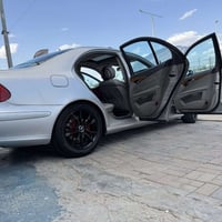 مرسيدس 211W • ٣٥٠ اصلي • ٢٠٠٨