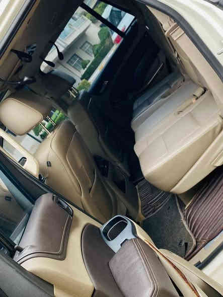 تاهو LTZ  2015 خليجي مكفول وكالة المنصور 
السلام عليكم 

للبيع فقط

تاهو LTZ خليجي وكالة المنصور

السيارة مكفولة من الصبغ والتبديل 

بأستثناء بارد صغير ع گد اصبعين بالجاملغ الايسر 

عداد السيارة 96 الف مايل

مواصفات LTZ

معروفة 

الكير المحرك الحدادية  بشرط

ادامة كاملة للسيارة ماناقصها شي

رقم سليمانية الدولي

السيارة موجودة بديالى بعقوبة

السعر المطلوب 345 وبيهة مجال ان شاءالله

للاستفسار

0772 199 1230
