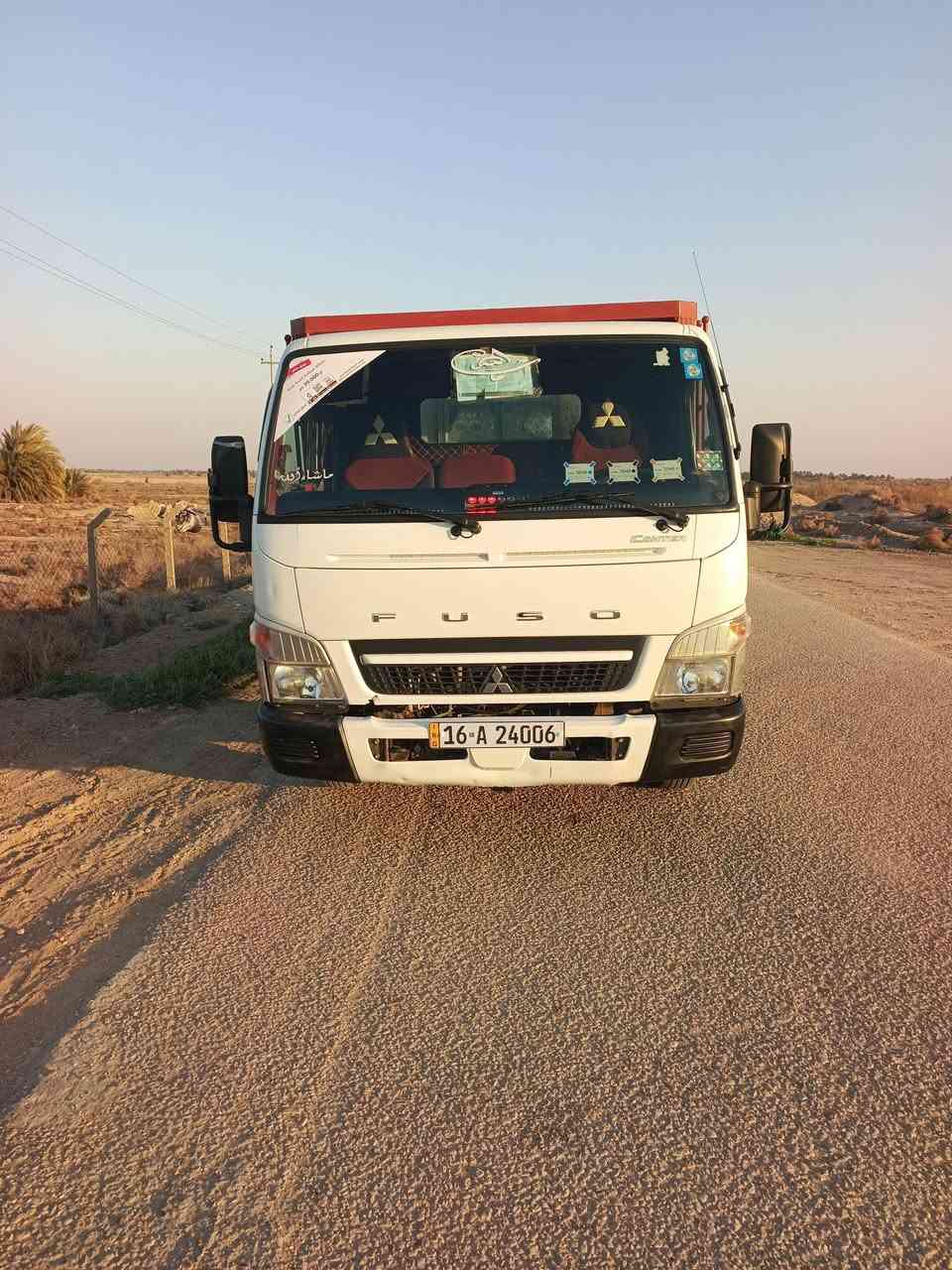 السلام عليكم سياره كنتر البيع موديل 17رقم قادسيه سياره جديده من كل نواحي تخم تاير جديد سياره مكفول كفاله عامه من دعاميه الدعاميه رقم تليفون ***********
