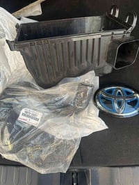 شباب عندي هذني الغراض زايدات الي ايريدهن ايراسلني او يتصل 07710969506 ...