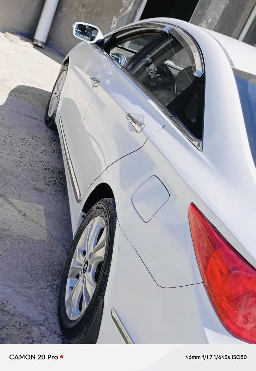 السلام عليكم
للبيع سوناتا 2013 خليجي
بيها الجاملق الخلفي بدون دواخل فقط

رقم بغداد جديد بسمي 
مواصفات الشركه العامه 
كشن كهرباء 
قطعتين تبريد 
مرايات شفط 
محرك 2400 دوش
حساسات خلفيه 
شفتات كير بالستيرن 
وباقي المواصفات المعروفه 

‭0781 633 1874‬

‭0751 683 1871‬

السعر :: 127 وبيها مجال
