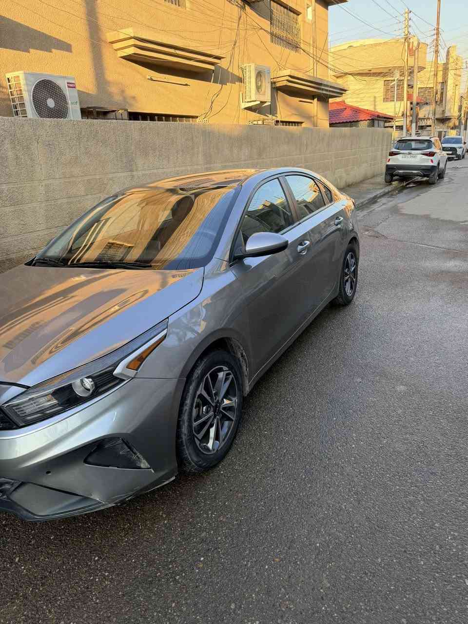 السلام عليكم للبيع فورتي ٢٠٢٤
وارد امريكي حادثها جاملغ وبنيد مبدلات محرك ٢٠٠٠ دوش مكينه كير خير من الله حداديه جديده ماشيه ٥٠ الف 
صور الحادث مرفقه بالمنشور 
سعر ١٤٣ $ وبي مجال حك الجيه 
للاستفسار ***********
