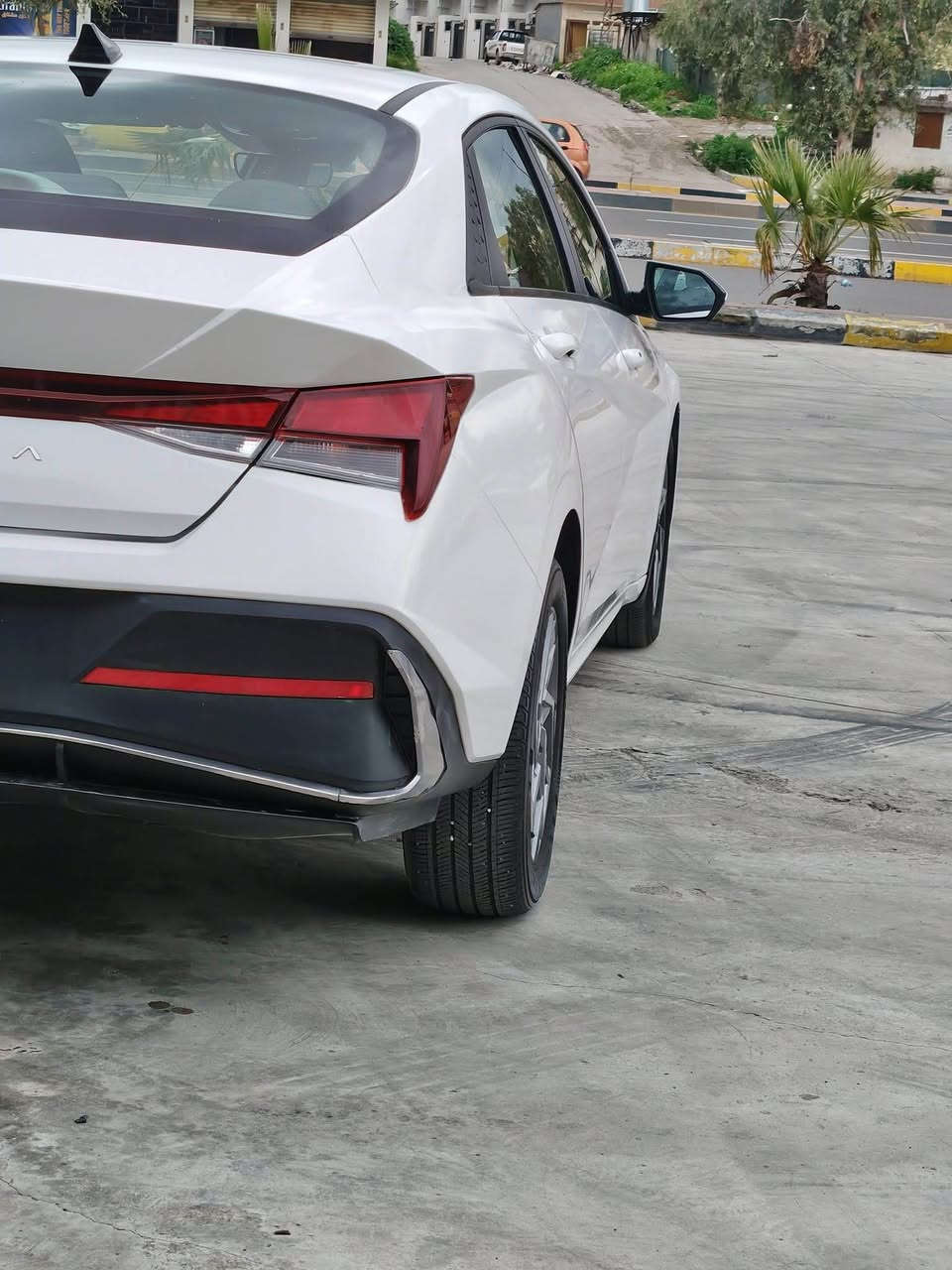 النترا 2024 وارد امريكي

ماشية 13.500 كم 
(السيارة زيرو بريحة الشركة)
محرك 20 دوش (المرغوب)
بصمة
تشغيل عن بعد 
راد امامي 
سائق الي
تحديد مسار 
توقف ذاتي
صندوق ذكي
الشبول شاشة متصل  
درايف مود (عادي-سبورت-ذكي) 
تحكمات ستيرن  
لايتات امامي LED وكالة
انارة ترحيبية
الابواب الامامي والصندوق بصمة

سيارة بدون رقم 
تترقم اربيل (مدة الترقيم شهرين ونصف)

الحادث فقط نصف الجاملغ الخلفي 
صور الحادث مرفقة بالمنشور 
حتى الدعامية الخلفية اصلية

السيارة وضعية الوكالة 
بدون اربك بجم كبس السيارة ليبل واحد

KMHLM4DG8RU774370

السيارة جاهزة كاملة من كل شي ما تصرف عليها دينار 

السعر 160 وبي مجال بسيط

مكاني الموصل
***********

https://bid.cars/en/lot/0-42041131/2024-Hyundai-Elantra-KMHLM4DG8RU774370? موصل, نينوى
