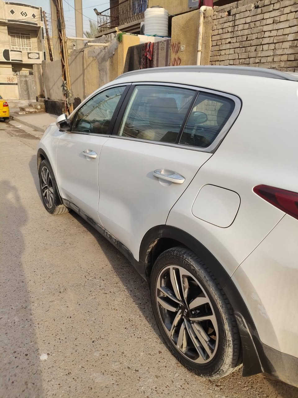 السلام عليكم ..سبورتنج خليجي اللون ابيض
الموديل 2020
المسافة المقطوعة 66
تبديل دعامية أمامية نفس اللون
بارد مقدار شبر بالباب الامامي
والباقي مكفول من محرك وكير وكشر ***********@الجيع
