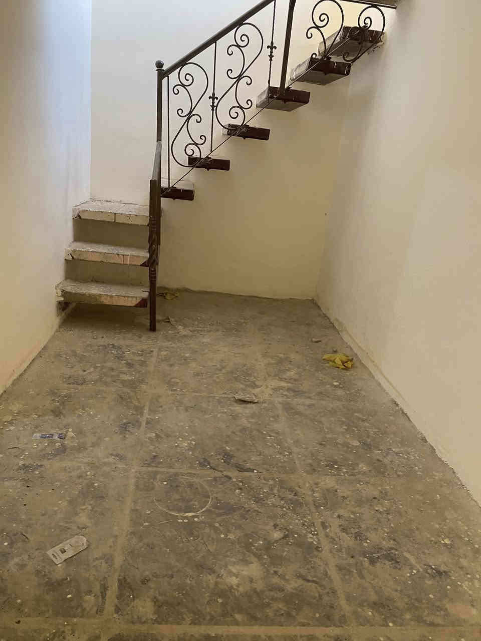 السلام عليكم بيت البيع المساحه 110مربعه في منطقت سبع البور  بل 3488بصف الركن قرب البلديه والملعب  السعر 45 وبيهه مجال لشراي لاستفسار على الرقم ***********
