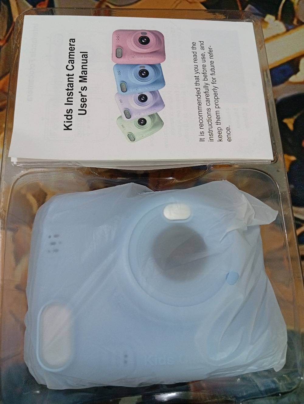 كاميرا فورية صورة و فيديو رام 8 كيكا شحن تايبسي طباعة الصور ابيض و اسود جديدة لوك بالكارتون كاملة الملحقات 
السعر 25 الف مع التوصيل لجميع المحافظات