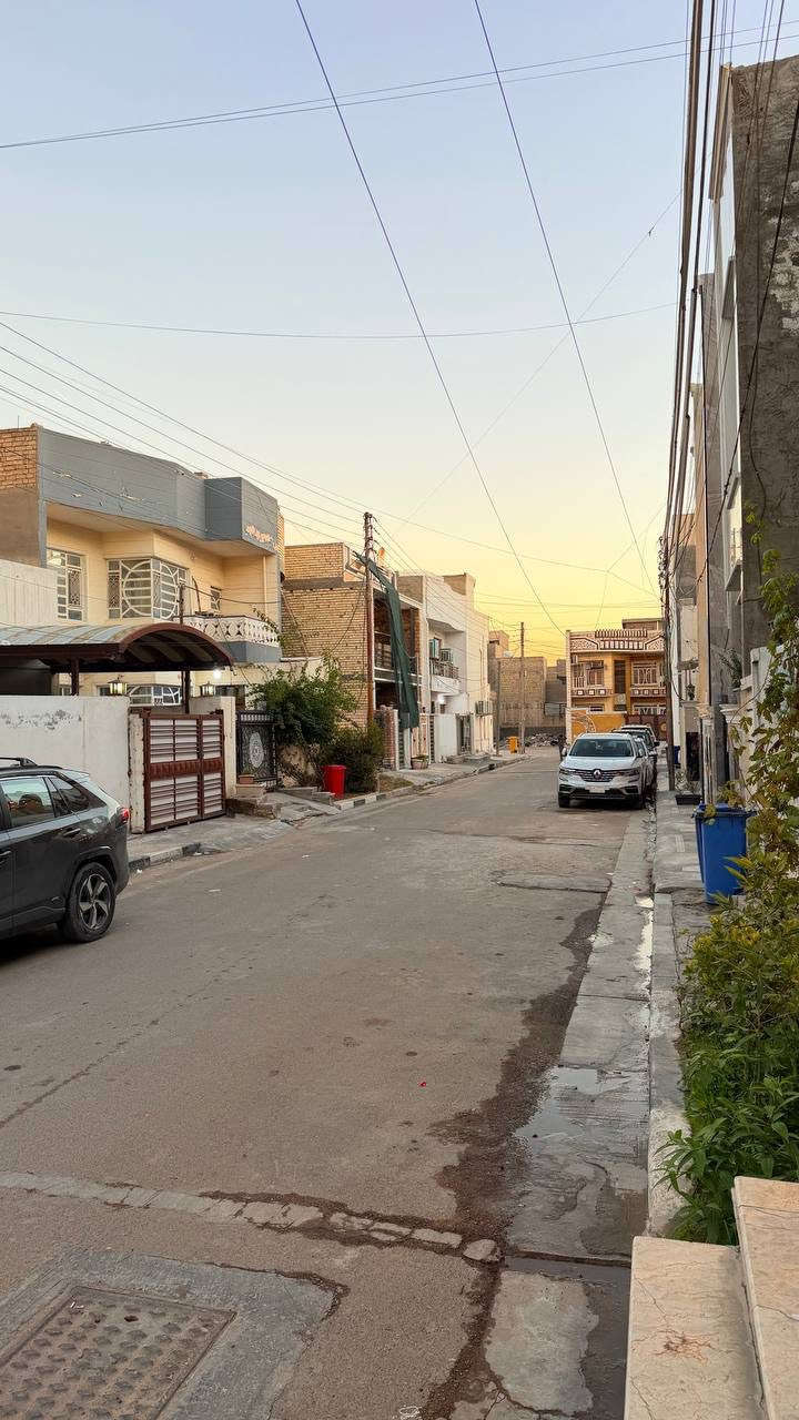 #ياالله_عرض_ستثماري_للبيع 🏬🏬

دار للبيع مساحة 1️⃣5️⃣0️⃣ م 

حي جهاد 📍الشارقة قرب أسواق بوتو موقع مميز ومنطقة حلوه وهادىء//

____________________________\\\\\_______

محتويات العقار // ثلاث 3️⃣ وحدات سكنية //

 قرب شارع العام بناء جديد غير مسكون // 💯👍

كل طابق معزول عزل تأم // 👍👍

محتويات الوحدة السكنية  غرف نوم 2️⃣ 🛌 

 🚾 صالة 🛋️ مطبخ 🍝منؤر 2 هول داخلي 

سخان ماء ماطور //

سعر والاستفسار // 

*********** واتس ☎️

مكتب العدل للعقار 🏘️
