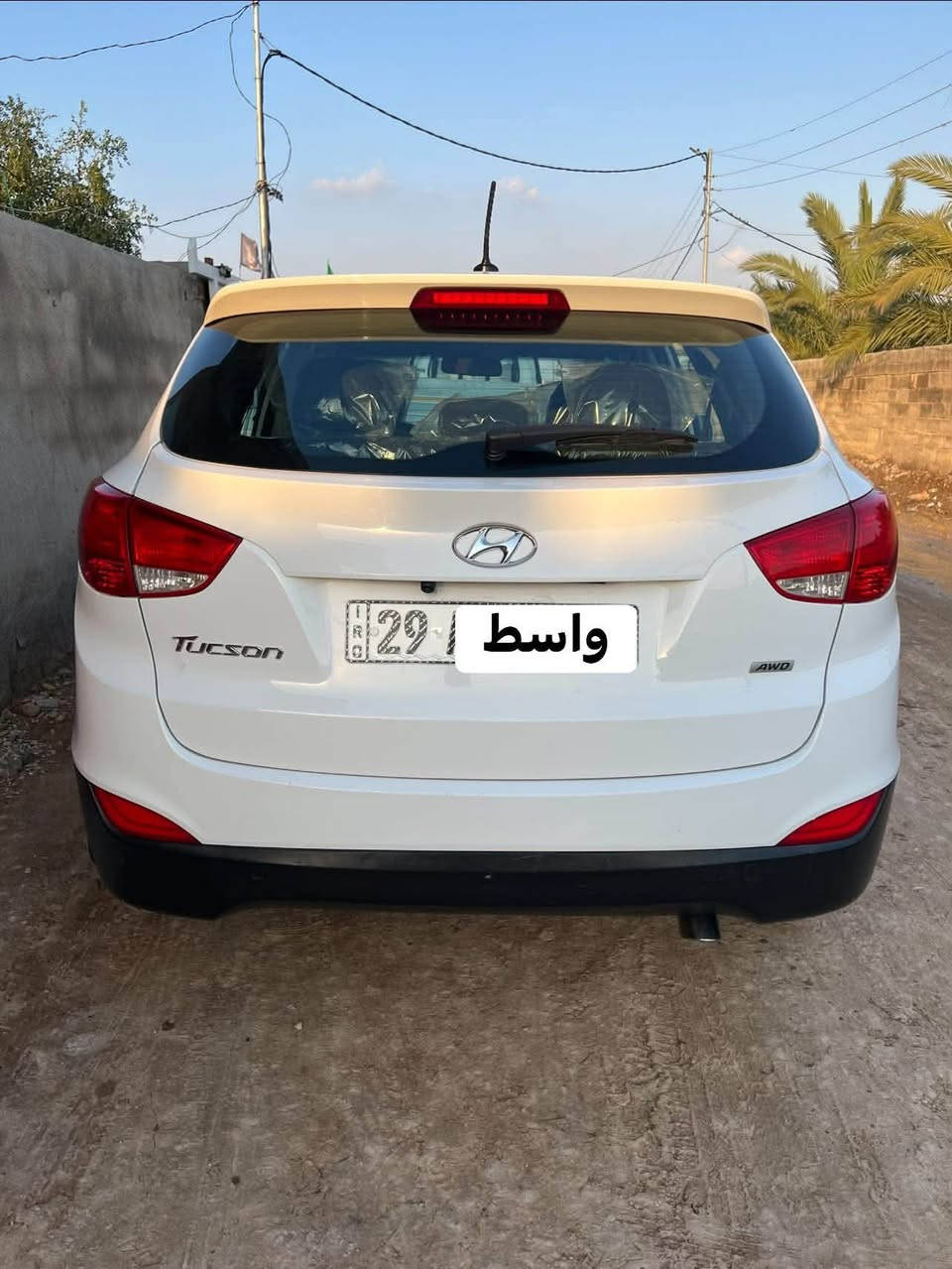 السلام عليكم
توسان موديل 2015 

محرك GDI 2000 امريكي

تبريد فووول 

رقم واسط انكليزي 

السونار مثل ما موجود بالصور 

السياره مكانها الكوت 

تفاصيل اكثر تواصل عالرقم ***********

السعر ١٢٠ وبيها مجال
