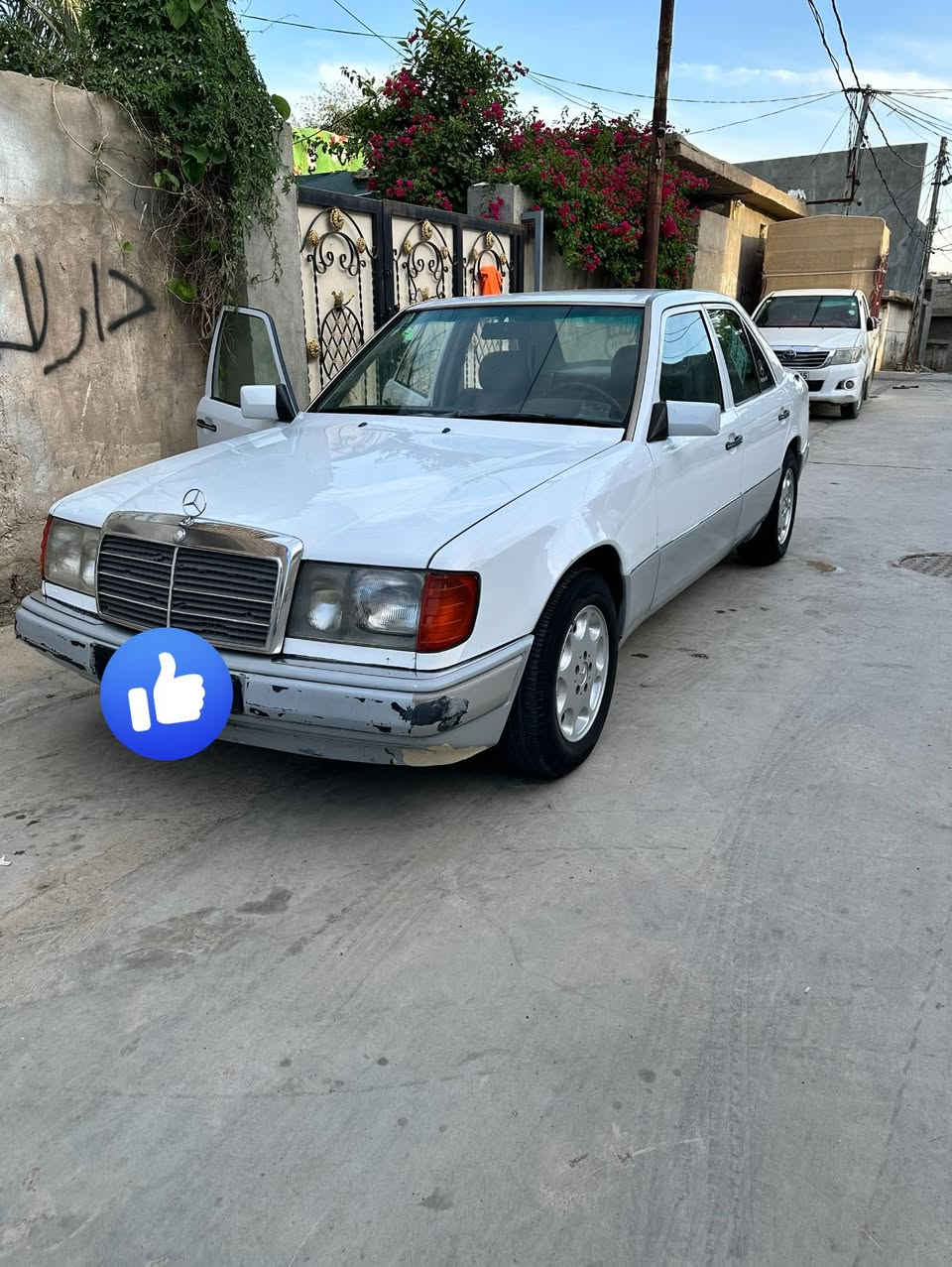 🚗 مارسدس للبيع

سيارة على وضعيت الشركه بدون صبغ شرط 

(شرط صبغ شركه )

(ملاحضة بيها شبر صبغ بونيد فقط  )

( قواعد الدبل بلاد )

(كهربائيات كله شغاله )

موديل 1992 اصل

رقم كركوك شرط التحويل 

محرك بطه 2500 

تبريد + تدفئ

تخم تاير جديد 

صدر عام جديد

داخل جلد 

لايت عالي ناصي زنون 

فتحت سقف شغله 

مكان السيارة ديالى جلولاء 

سعر 75$ 

***********
