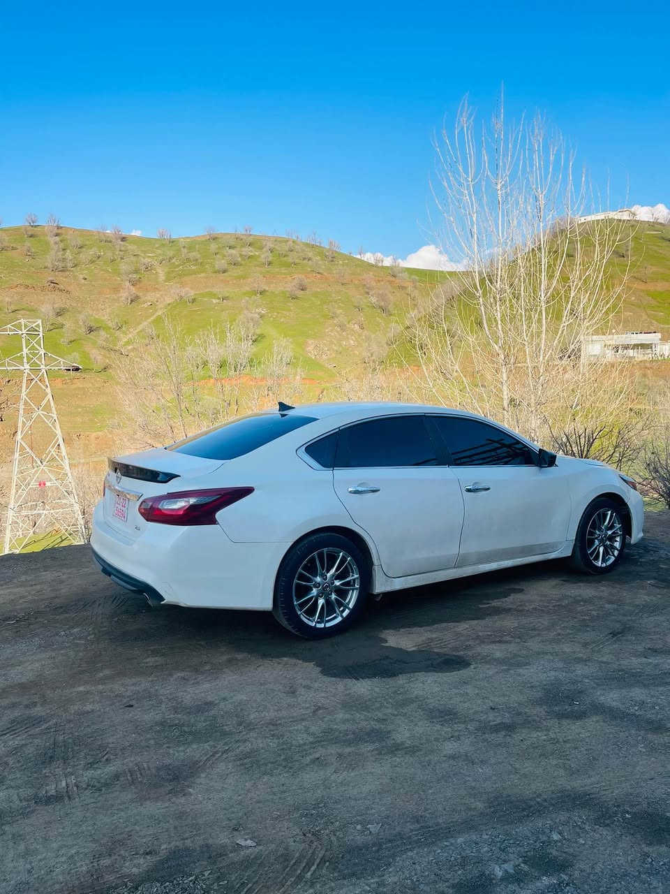 NISSAN ALTIMA 2018 DUBI
بو فروشتن SV 
براوةية فول فولة بةس سلايد نية
٤بستنة
ناو رةشة
بصمةية كوشين هترة
سيارةكة نمونةية لةجواني بيانو برة
گيرو مةكينةي بةشةرتي ١٠فيتر
توندو توليو كارةباي بةشةرت دةحمو ليدراني نية
بو سعر تيل بكة شوين سوران
***********   واتس اب فايبر أربيل, العراق
