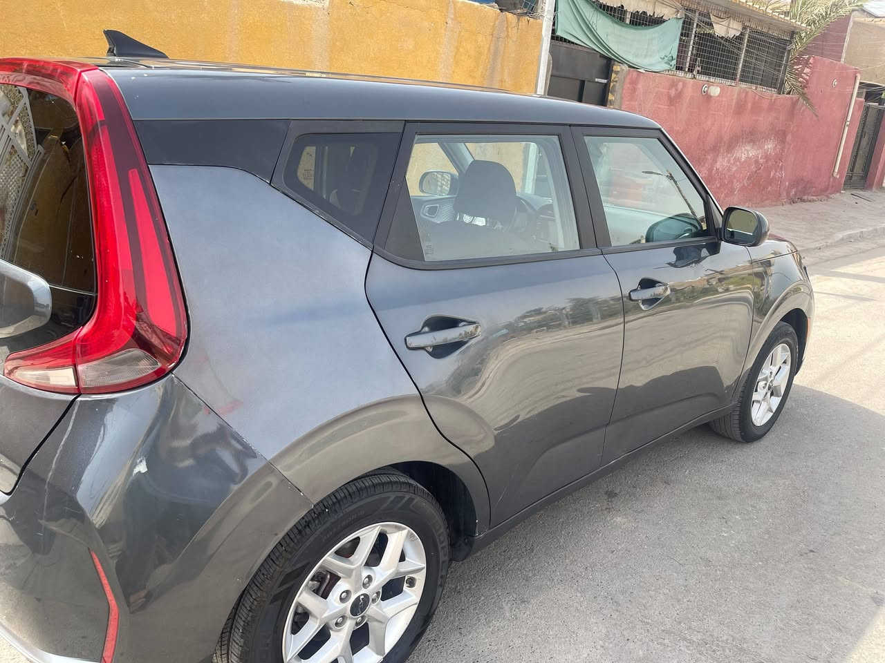 صول موديل 23 وارد امريكي نص فول
رادارات توقف ذاتي تحديد مسار 
ماشية 30الف بيهه صبغ قطعتين 
بجم كبس
السعر 135 وبيهه مجال قليل 
***********
