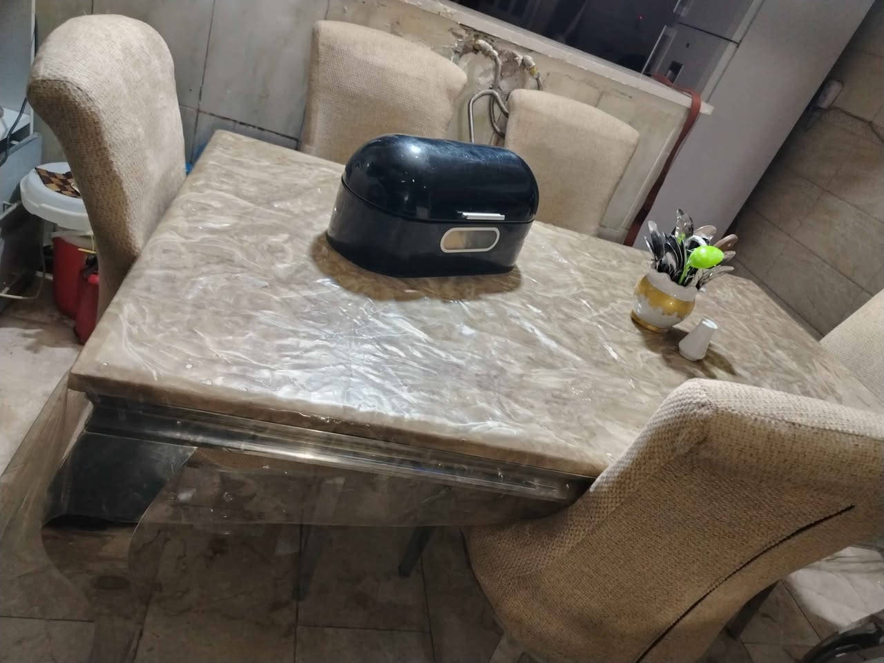 ميز مرمر فخم للبيع البنوك *********** اللهم صلي وسلم على نبينا محمد وعلى آله وصحبه أجمعين بغداد, العراق
