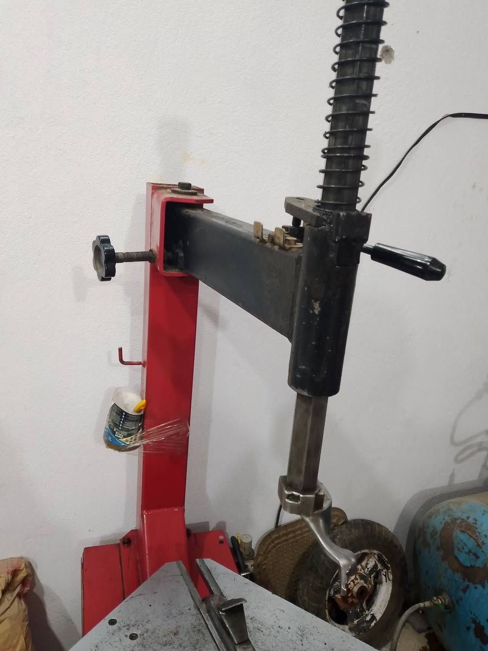 خالعه استعمال قليل جدا شرط الشغل السعر 400
*********** 
المكان قضاء الرفاعي
