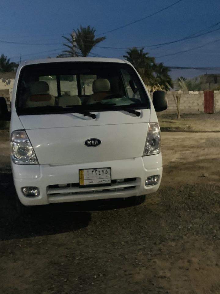 السلام عليكم 
كيا موديل 2012 صلاح الدين الماني سنويه نافذه شرط كير محرك اكسن صدر وشاصي شرط تحويل بدون وكاله مكان السياره الشرگاط الحوريه السعر 100بيها مجال للستفسار عل ارقام ***********
***********
