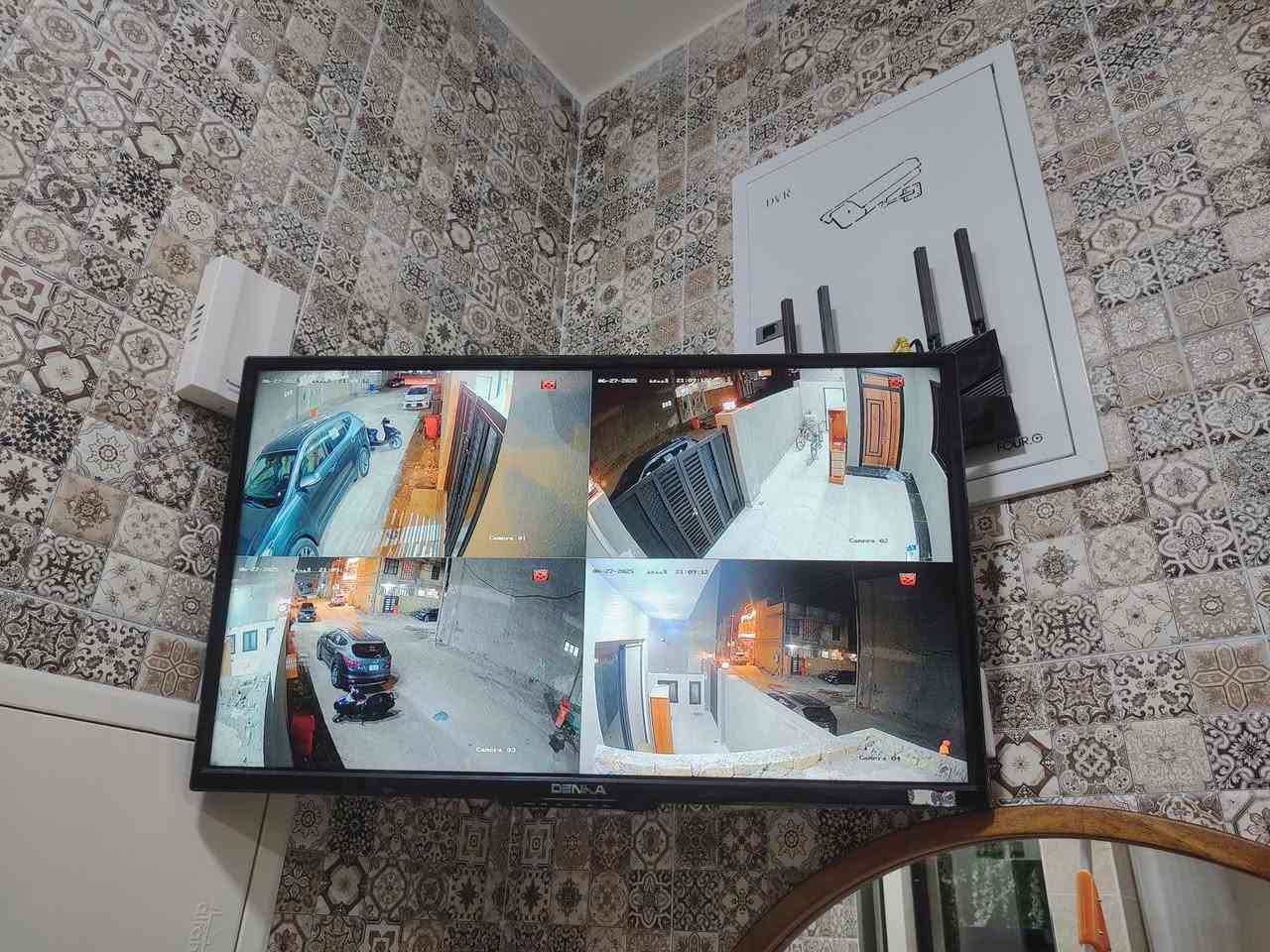 � تنصيب كاميرات مراقبة بأعلى جودة واحترافية 🎯
🔧 نُعلن عن تنفيذ أعمال تنصيب كاميرات مراقبة في مواقع متعددة في واسط وبخبرة عملية مضمونة!

💼 خدماتنا تشمل:
✅ دراسة الموقع واختيار أفضل نقاط التغطية
✅ تنصيب كاميرات HD بأنواعها
✅ ربط الكاميرات على أجهزة DVR
✅ ربط النظام على الهاتف والمراقبة عن بعد
✅ صيانة وتحديث الأنظمة القديمة
✅تجهيز المواد الازمه من الكامرات 
(وكيل شركه Dahua + Hlk VISION +ASWAR ) 
📍 شغلنا يشهد إلنا بمجمعات سكنية ومحلات ومنازل وشركات
🔒 نضمن لك الحماية، الوضوح، والمتابعة المستمرة وضمان سنتين والصيانه المجانيه 

📞 للحجز والاستفسار:
📱 [*********** - 
      ***********] 
📩 راسلنا واتساب 
🌟 خلي عينك على كل شي… واحنا نساعدك ترتاح
