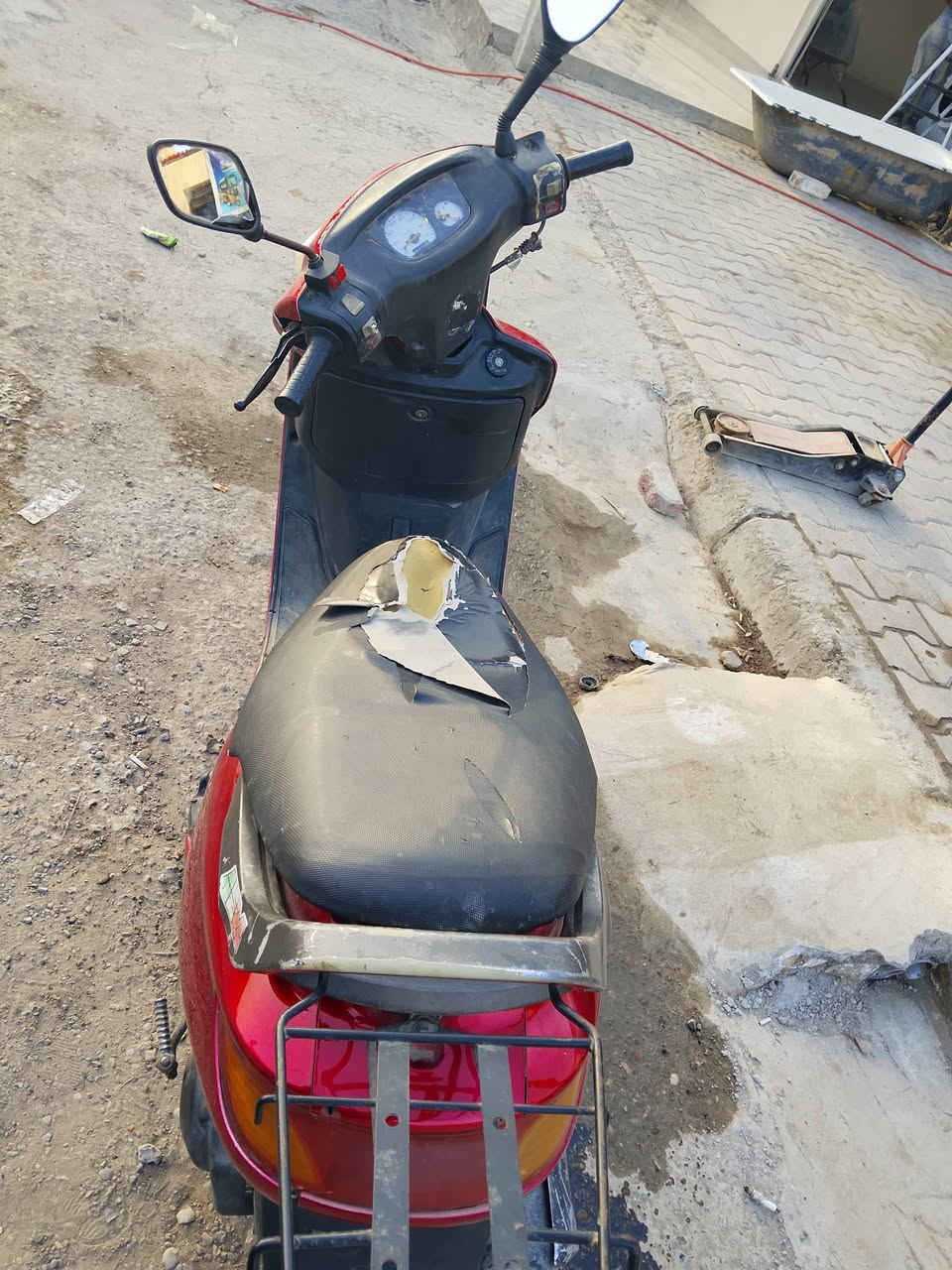 فورتي للبيع مكينه خير من الله سلف هندر كلها شغاله كهربائيات شغاله تيرات جدد السعر اتصل على صاحبها اني مكلف بالنشر رقم صاحبها ***********اتصل ودلل
