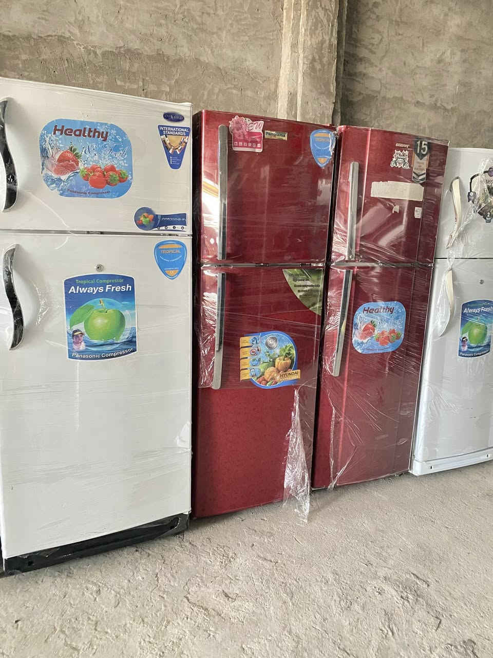 اللهم صلي على محمد وآل محمد
تم وصول حاويه ثلاجات مستعمله شي قليله على فحص وضمان وكافه الاحجام واسعار مناسبه جداً جداً جوه سوك 

العنوان بابل المدحتيه العلاك مجاور معمل مياه الباخره 
للاتصال ***********
