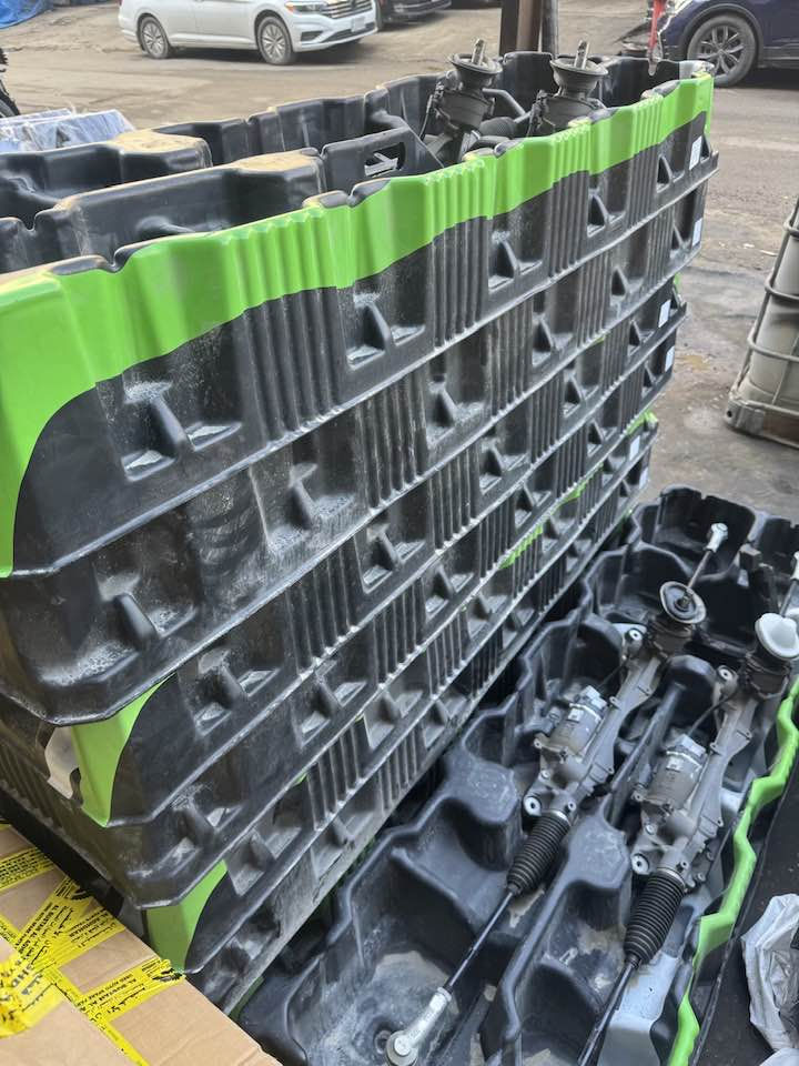 كل عام وأنتم بخير تم وصول مشط استيرن اصلي وكاله في محلات محمد السوداني في شارع النضال مقابل محطة وقود البتاوين ***********    ***********
