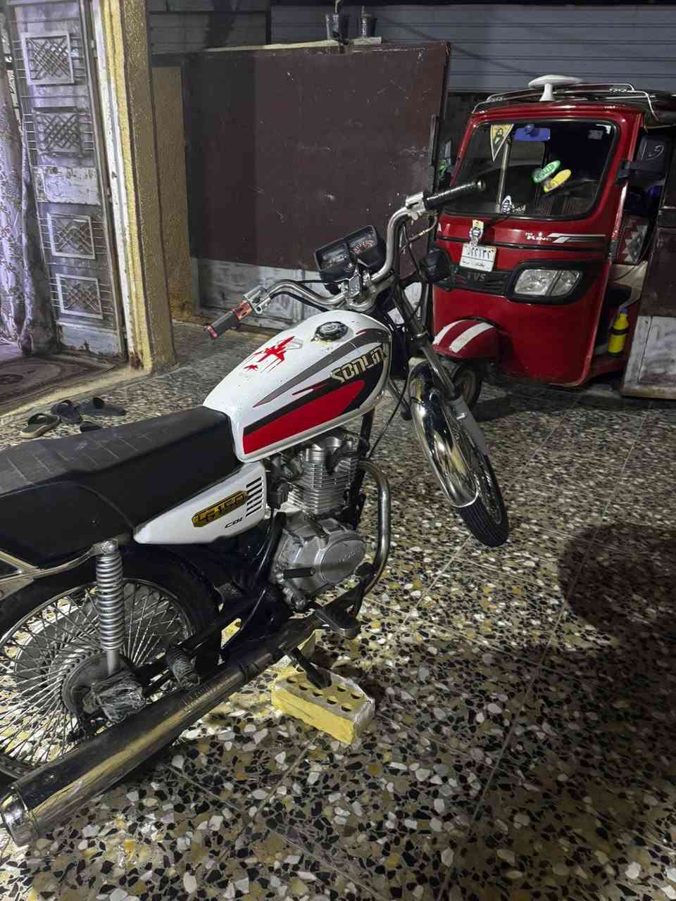 السلام عليكم دراجه تايكر للبيع مديل 2022  كهربائيات كامله اوراقه اصولي كامله لا تبخير ولا تنقيص درجه قويه شلعه معدل تجي تفحص وشوف ابعينك السعر 400 اوبيه مجال حك الجيه رقم الهاتف؟؟ ***********؟؟
