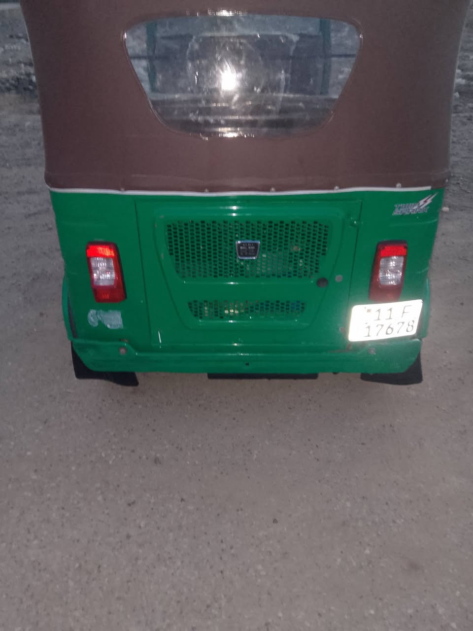 تكتك البيع موديل واحد وعشيرين شهر ال11 مكان حي الحوفه شارع المخازن  ***********
