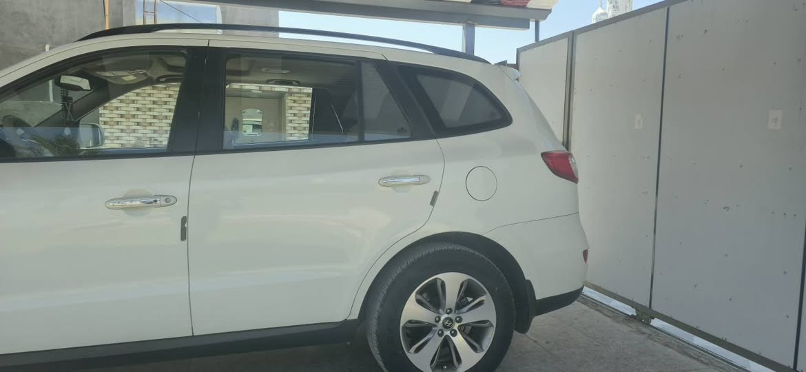 السلام عليكم سنتافيا ٢٠١٢ خليجي ٧ راكب فول واحد على واحد مكفوله كفاله عامه رقم انبار دولي كير ومحرك وكشر مكفول يعني مكفوله من الرقم للرقم ماشيه ١٥٠ تخطم تاير وباتري جديد اشاير بالمري تبريد ٣ قطع سياره مالت بيت  وجديده بمعنى الكلمه 
العنوان الرمادي والسعر ١٨ ونص الشراي يتفضل والي مو شراي لايعلق لطفا 
***********
