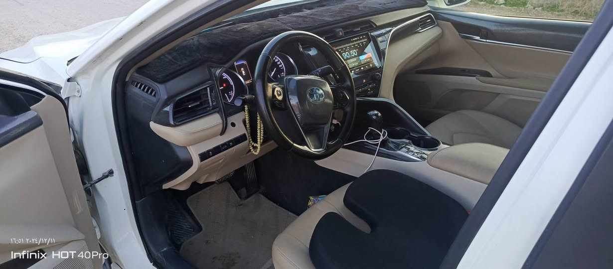 كامري خليجي موديل 2022 كير محرك بطاريه شرط ضرر جاملغ خلفي تبديل باب سائق والخلفي صبغ  عام رقم بغداد للبيع او المراوس ***********
