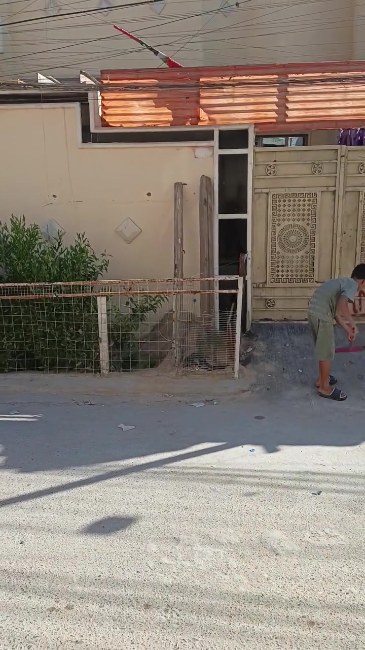السلام عليكم حي طارق القديم بالفرع مال سيد منذر مساحه 130 ((***********))
