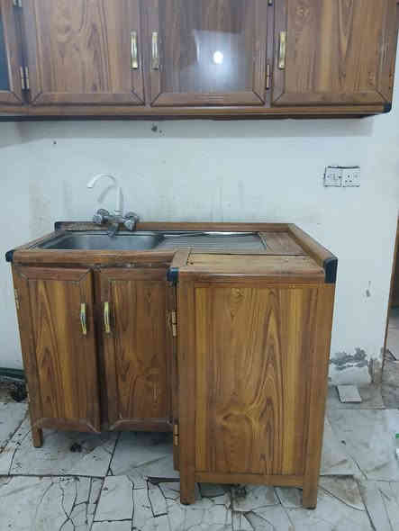 بيع كاونترات ٢٥٠ الف مع تخم قنفات سعرهم ٢٥٠ الف توصيل مجاني رقم هاتف ***********
