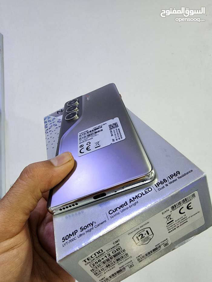 تكنو كامون 40 برو G5 
ذاكره 256 الرام 24 مستخدم سبوعين فقط 
كامل ملحقات مع كفرين ولاصق ضد الكسر أصلي 
سعر ٣٠٠ مكاني جمعيات ***********
