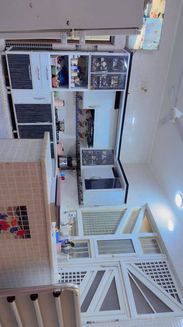 دار سكن للبيع المساحه 150م
شارع دبي البناء كونكريت حديث 
فول مواصفات 
طابق وحده 
اتصل على رقم ***********
