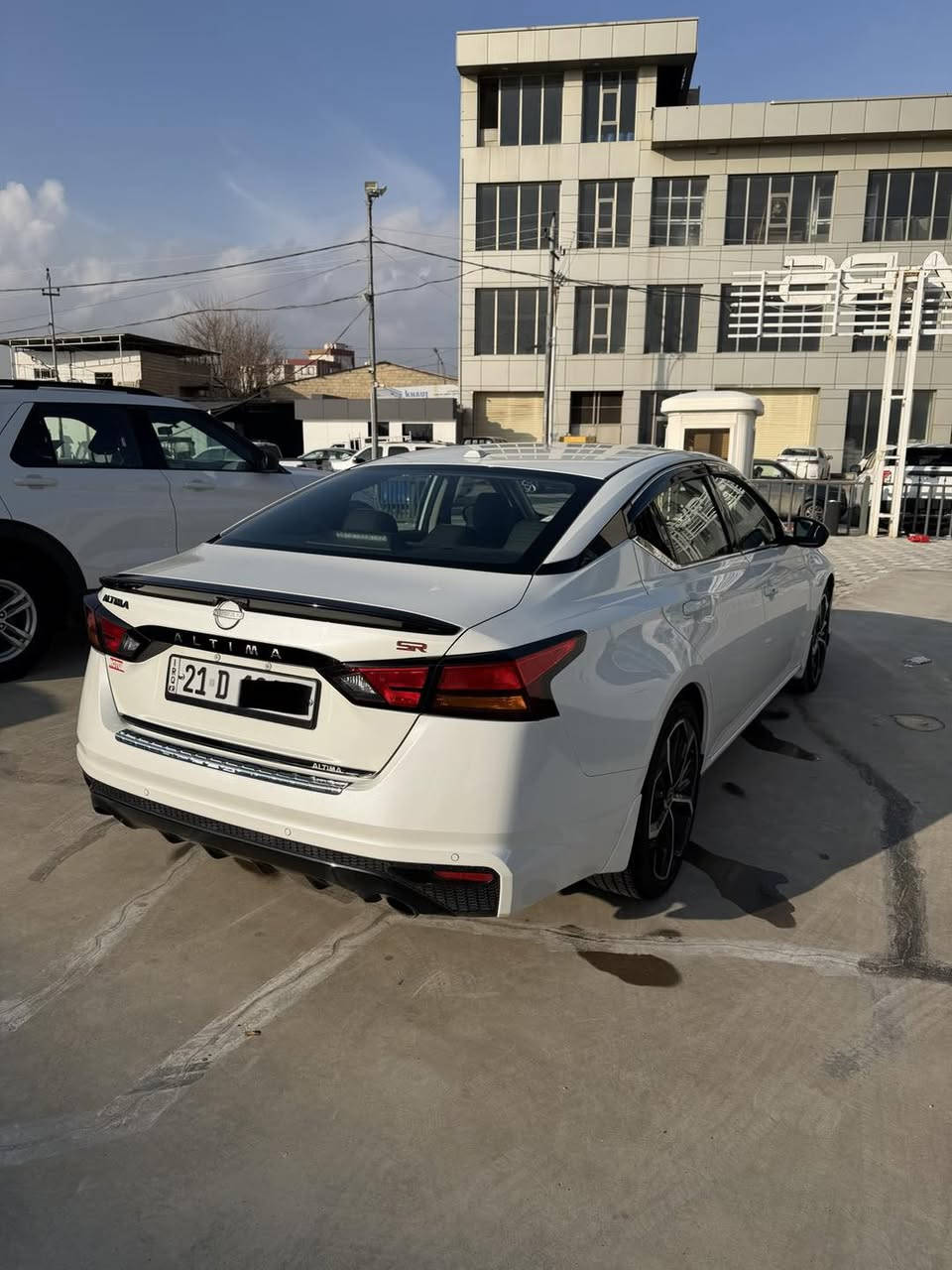 Nissan altima sr 2023
صلايد 
شاشه گه وره 
رادار 
جلد 
فول مواصفات 

رقم سليماني 
١ پارچه بوياخ 

سعر.    ١٦٩$$$$$

***********
