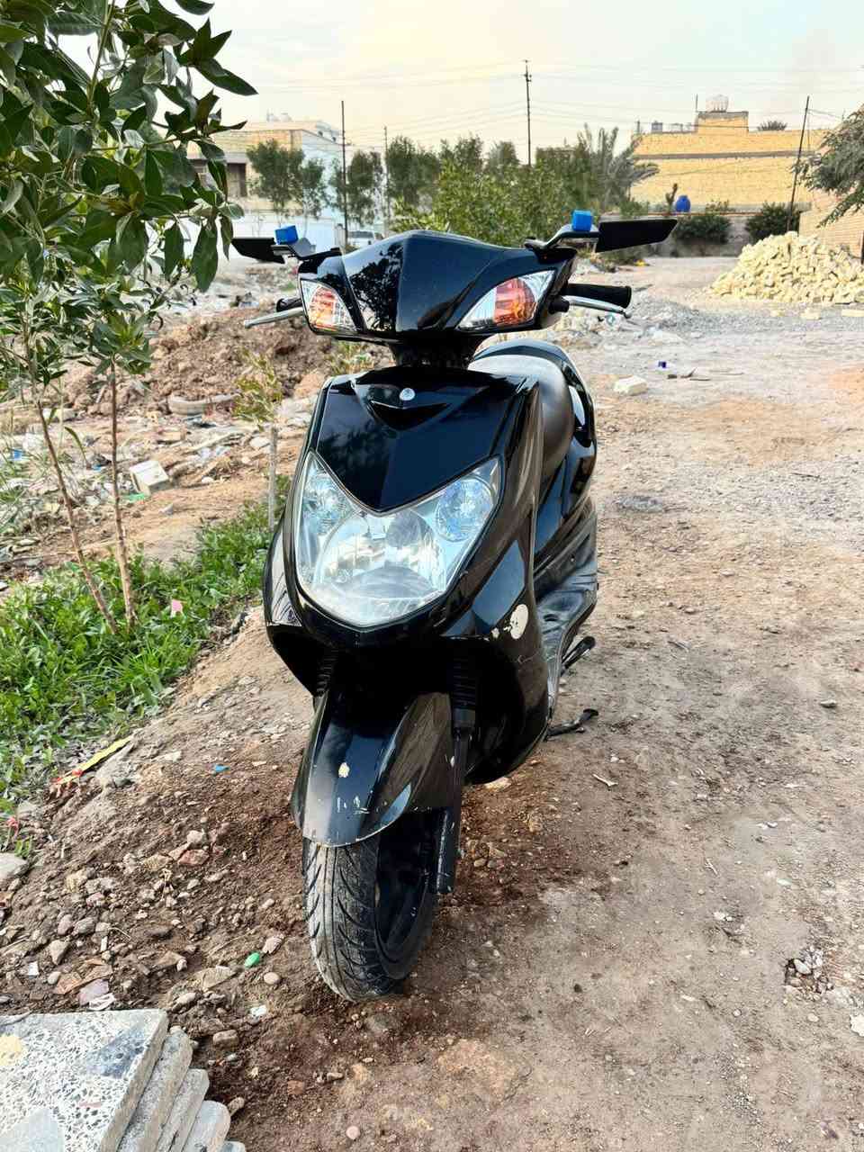 سلام عليكم دراجه سكنز فحل للبيع دراجه كفاله عامه من كلشي للبيع مكان سريع الدوره *********** السعر خاص
