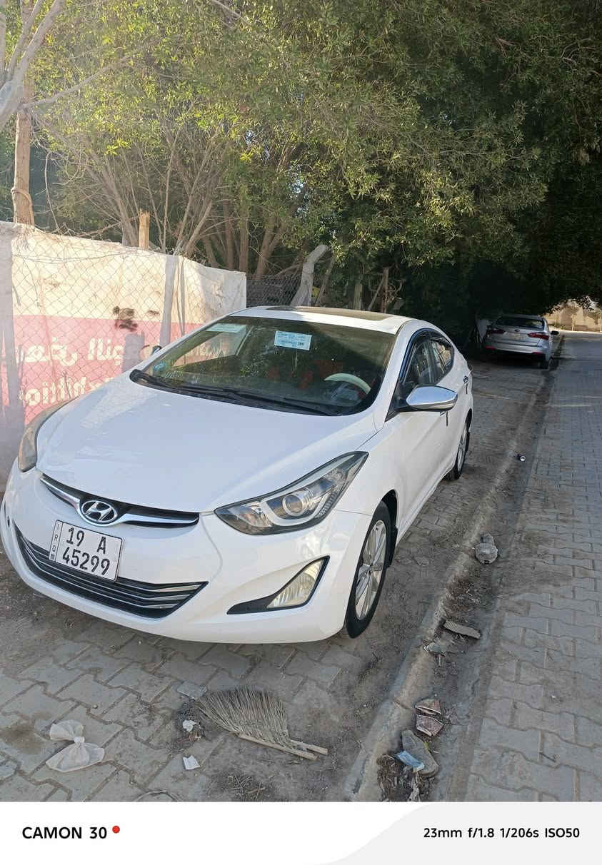 النترا موديل 2015 فول 1/1 عدا البصمه 
بيها قطعتين صبغ بدون داخل السياره 
المحرك (1800) 
 السعر 118 وبيها مجال 
المكان (نجف كوفه) 
*********** واتساب موجود
