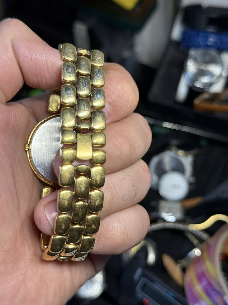 ساعه ماركة سيكو ياباني اصلي
سير حصير

قطرها ٣٣

ارقام ذهب
قطعه تغليف ذهب

كوارتز بطاريه

ملاحظه (سير يلبس ايد وسط وناعمه )

سعرها 70 الف


**إذا كنت صاحب هذا الإعلان وتريد حذفه لأي سبب، رجاءا أرسل رسالة إلى الدعم الفني**