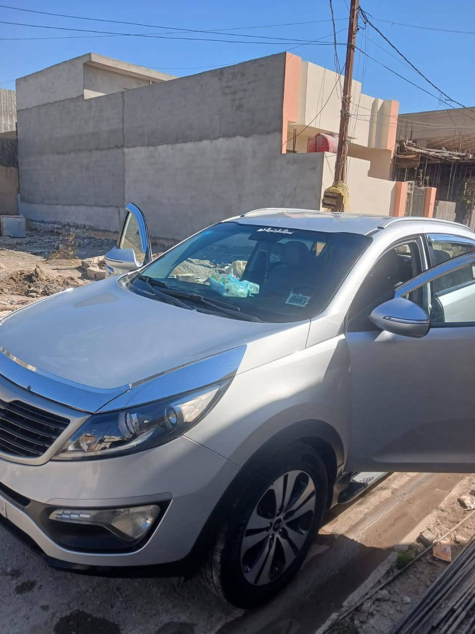 سبورتج 2011خليجي فول مواصفات عده البنرامه مري شفط اشاير بل مري ثلاجه بل جكمجه بصمه بصمه ابواب كشنات جلد وتدفئه حساس خلفي تحكم جهتين مكينه 2000  تخم تاير صدر امامي خلفي كله كفاله سياره كفاله عده السونر بدون قطره صبغ كير مكينه كفاله من الفتح والتبخير  سياره جديده  رقم ديالى بسمي شرط التحويل السعر 137وبيها مجال ***********
