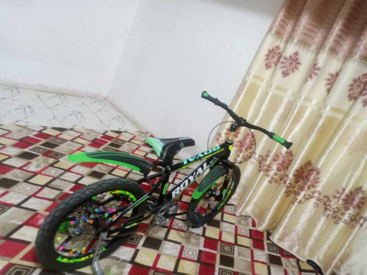 الياباني للبيع حجم 24 الياباني ***********
