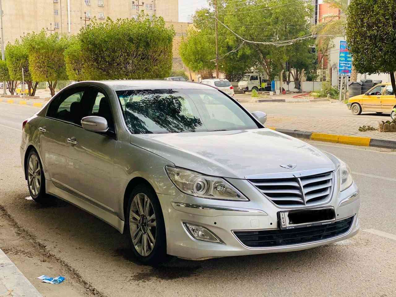 جنسس مديل 2013امريكي حادثه جاملغ وبنيد  صبغ وباب توحيد لون  باقي السياره مكفوله من الضربه والصبغ سياره جديده وجاهزه حداديه تخم تاير محرك وكير مكفولات محرك 6سلندر مواصفات شاشه كامره تحكم استيرن بصمه تشقيل بصمه ابواب داخل بيجي كشنات جلد وكهربائي مري شفط رقم أربيل دولي السعر 84مع مجال للأستفسار ***********مكان السياره كربلاء( مكلف بالنشر )
