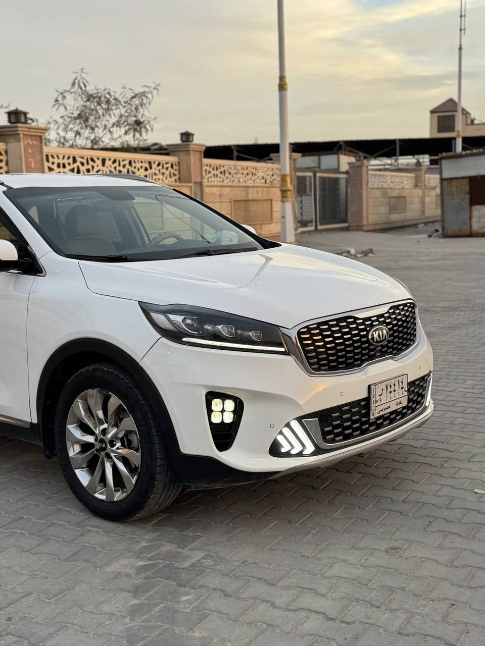 سورنتو 2018 شكل عشرين خليجي كفاله عامه
 
جديده مال جناي 
رقم سياره بغداد  مداور ثاني يوم
المواصفات 
بصمه 
بصمه ابواب 
6 سلندر
7 راكب 
3 قطع تبريد 
جنطة كهربائية 
جنطة ذكية 
كشنات جلد
كشنات كهرباء
بردات خلفيه 
تحديد مسار 
مانع نزلاق 
ويل كروم
حساسات امامي و خلفي 
اشاير بل مري 
كروز سرعة 
تحكم استرن 
لايت زنون
#السعر (237) ورقه وبيه مجال 
 
للستفسار رقم موبايل ***********
